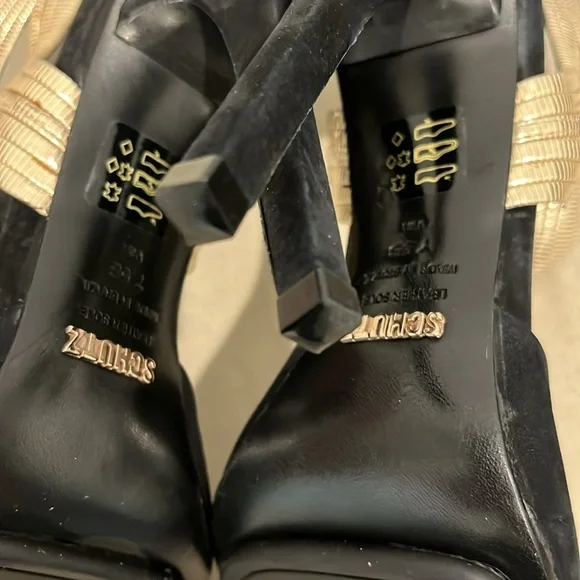 SCHUTZ Bismah Cut Out Suede Pump Black Size 7.5 - Picture 7 of 9